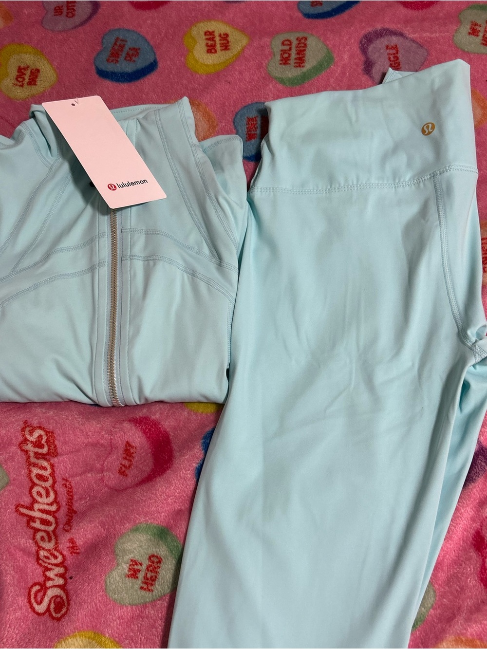 Blue lululemon cropped define set